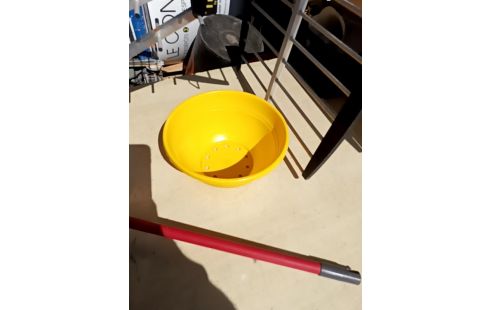 POT DE FLEURS JAUNE