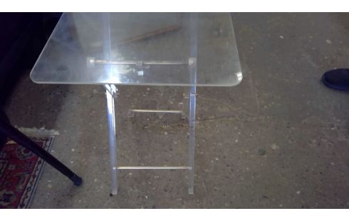 TABLE PLIANTE