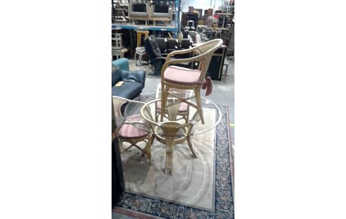 TABLE RONDE +4 CHAISES