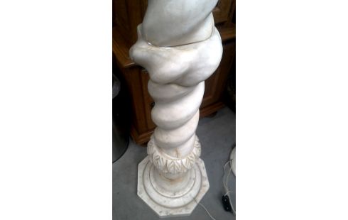 SÄULE ALABASTER BELEUCHTET