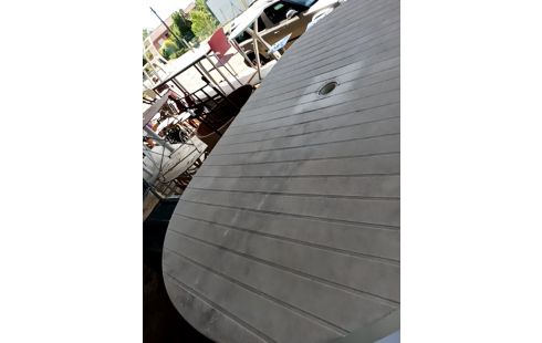 TABLE DE JARDIN PLASTIQUE
