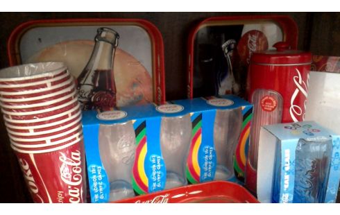 DECO-OBJECT LOT VAN