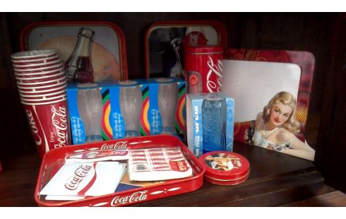 DECO-OBJECT LOT VAN