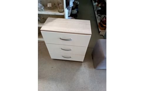 COMMODE