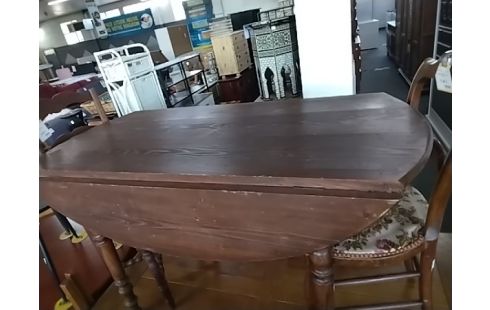 TABLE ABATTANT