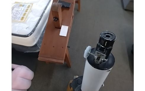 TELESCOPE SUR PIED