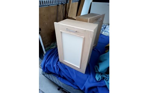 MEUBLE HAUT TABLE PLIABLE