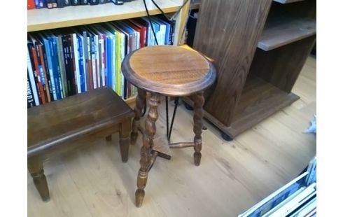 TABOURET PORTE PLANTE BOIS