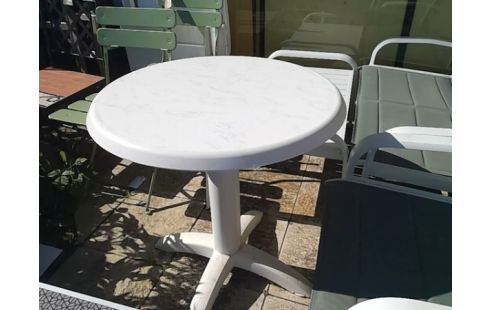 TABLE DE JARDIN PLASTIQUE BLANCHE RONDE