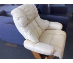 FAUTEUIL RELAX CREME DES TACHES DANS LE DOS