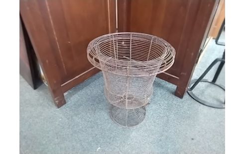 CACHE POT METAL