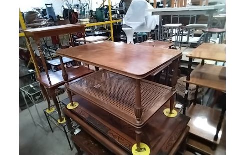 TABLE BASSE CANNEE