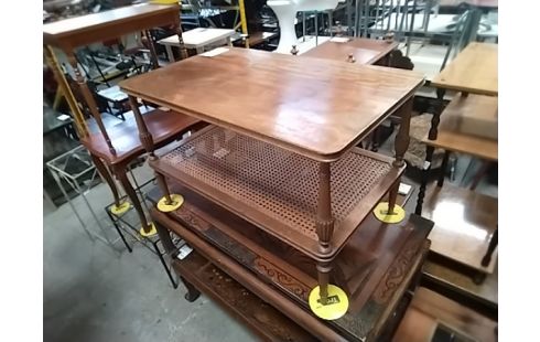 TABLE BASSE CANNEE