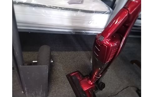 ASPIRATEUR ELSAY ROUGE SANS FIL