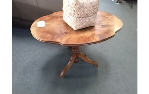 TABLE BASSE VIOLON