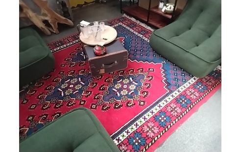 TAPIS ROUGE ET BLEU