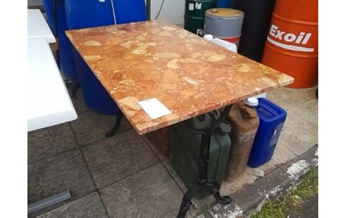 TABLE BISTROT MARBRE