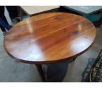 TABLE OVALE