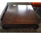 TABLE BASSE CARREE STYLE OPIUM