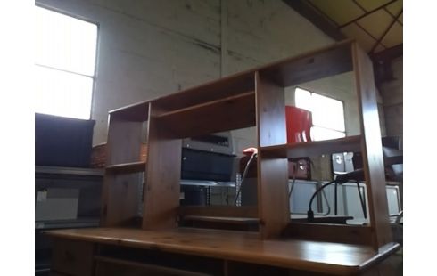 BUREAU PIN 2 PARTIES