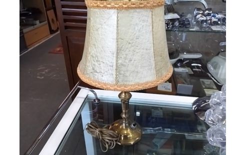 LAMPE A POSER LAITON