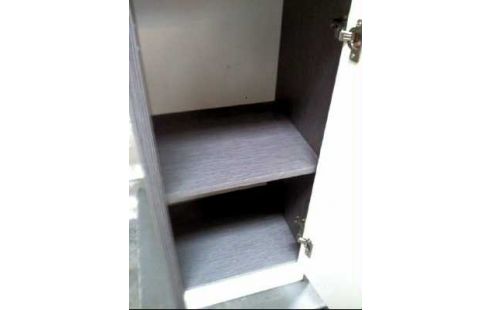 SCHRANK BADEZIMMER