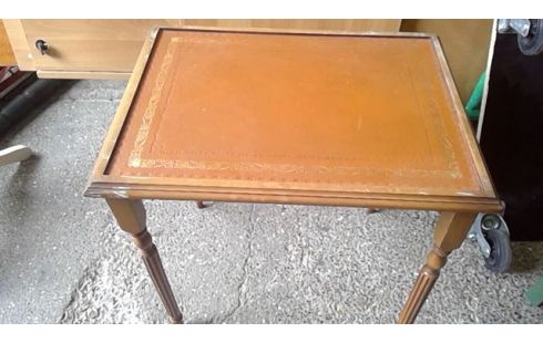 TABLE D'APPOINT DESSUS