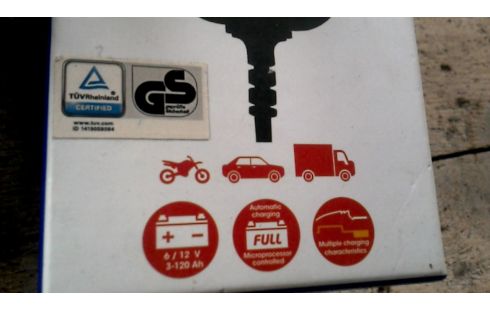 OUTIL, , CHARGEUR DE PILES