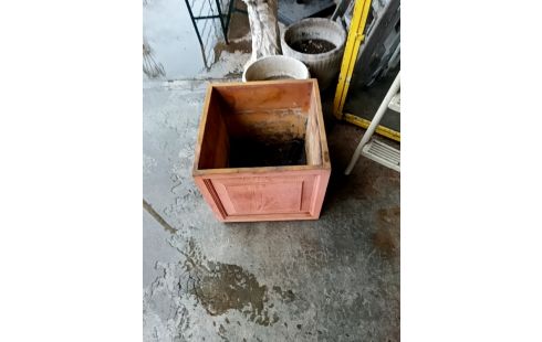 CACHE POT