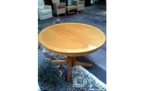 MESA DE COMEDOR