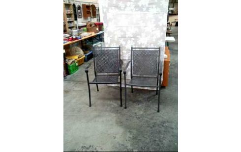 CHAISE DE JARDIN EMPILABLE