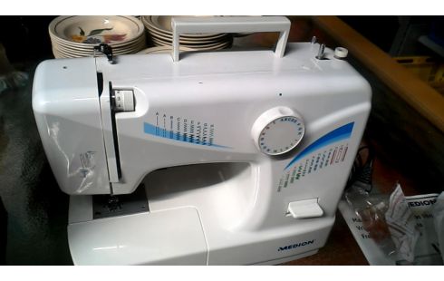 NAAIMACHINE MEDION