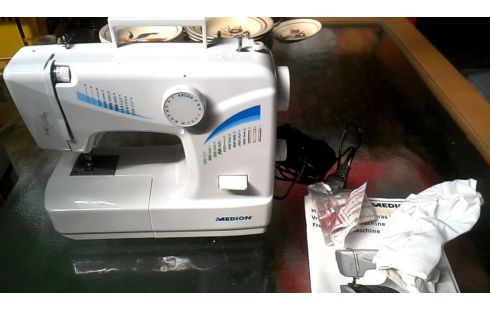 NAAIMACHINE MEDION