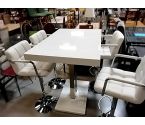 TABLE MANGE DEBOUT