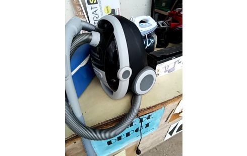 ASPIRATEUR ELECTROLUX+CARTON