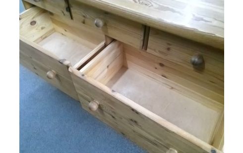 COMMODE PIN 8T