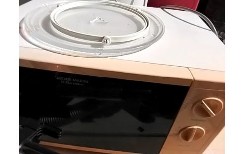 MICRO ONDES ARTHUR MARTIN +RES