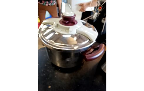 COCOTTE MINUTE SEB