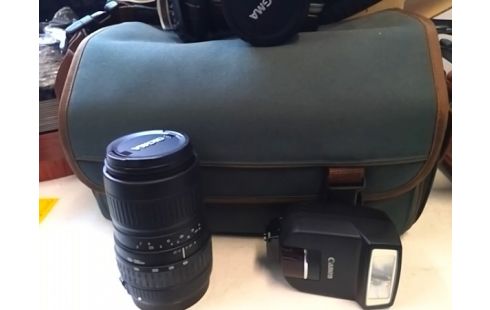 APPAREIL PHOTO CANON EOS 500N AVEC SACOCHE, FLASH ET OBJECTIF
