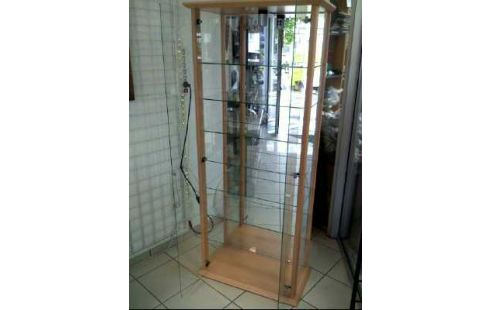 VITRINE
