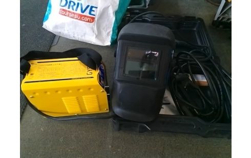 POSTE A SOUDER AVEC CASQUE GYSMI E 163 (AVEC CAISSE)