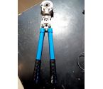 PINCE POUR RACCORD A SERTISSAGE RADIAL