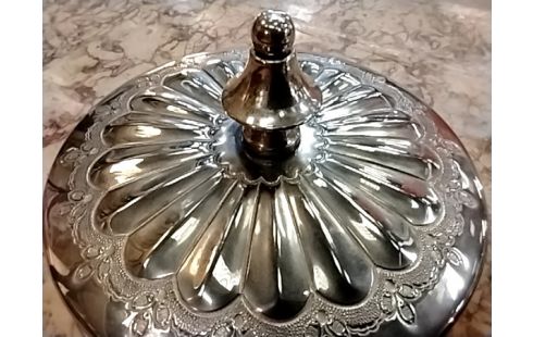 BONBONNIERE  MAROCAINE METAL ST ARGENT 23 CM