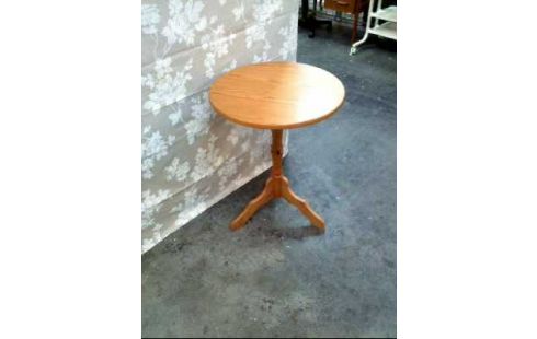 BEISTELLTISCH HOLZ KLEIN RUND 3-BEINIG