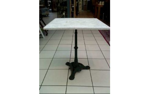 TABLE DE JARDIN METAL