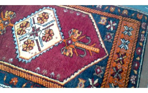 TEPPICH KLEINER HANDGEKNÖPFT