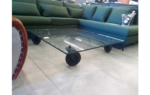 TABLE BASSE VERRE AVEC ROUES FRONTANA ARTE par GAE AULENTI