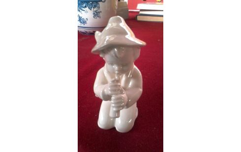 BEELDJE HUMMEL 214H
