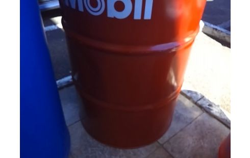 BIDON METAL ROUGE MOBIL