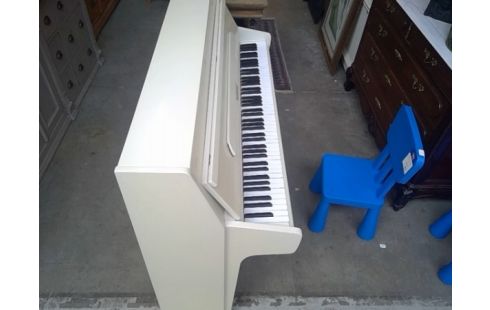 PIANO WIT/SCHIMMEL W-GERMANY